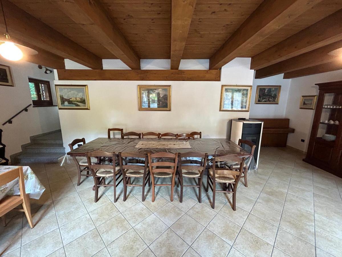 Вилла Casa Salada Bagnolo Piemonte Экстерьер фото